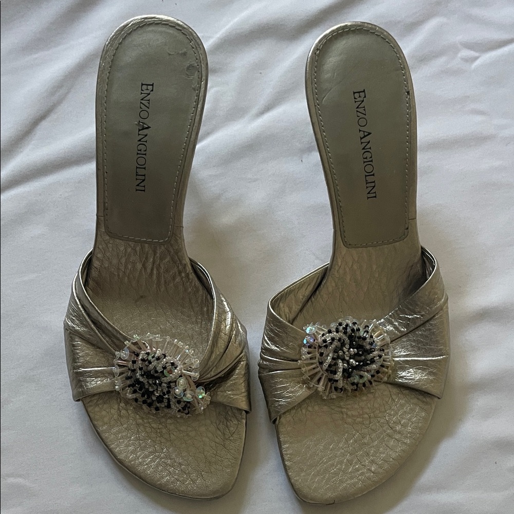 VINTAGE 80’s Enzo Angiolini Metallic Silver Mules with Embellishment